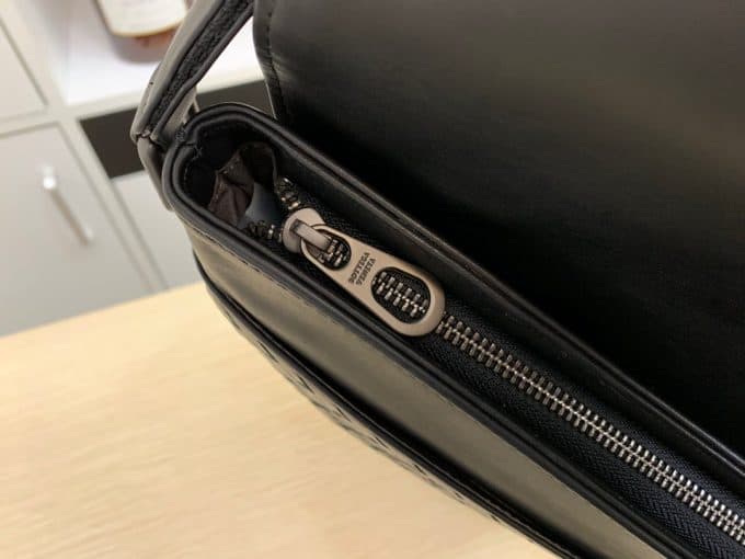 人気高級ボッテガヴェネタバッグコピー 2021新品注目度NO.1 Bottega Veneta メンズ ショルダーバッグ - 画像 (7)
