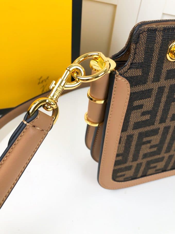 フェンディバッグコピー 2022新品注目度NO.1 FENDI レディース ショルダーバッグ - 画像 (6)