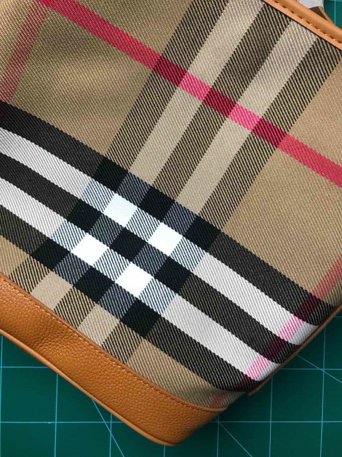2019大人気爆発バーバリー(BURBERRY)☆レディース バケツバッグコピー☆人気商品今流行り欠かせない存在☆★ - 画像 (3)