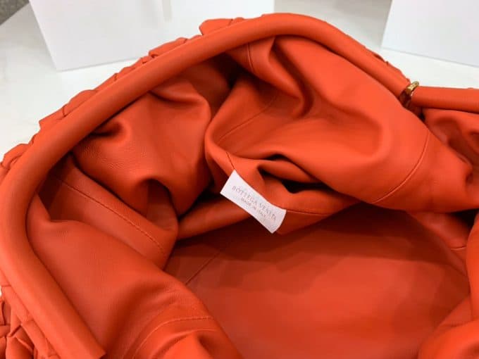 2019人気新作ボッテガヴェネタ(Bottega Veneta)☆レディースセカンドバッグコピー☆どんなアイテムとも相性がいい！絶賛発売中！！ - 画像 (9)