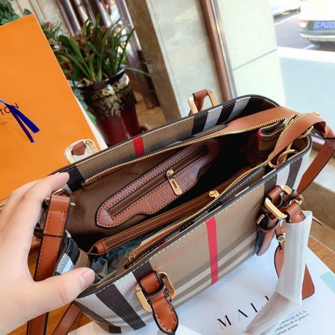 2019人気新作バーバリー(BURBERRY)☆レディース ハンドバックコピー☆どんなアイテムとも相性がいい！絶賛発売中！！ - 画像 (9)
