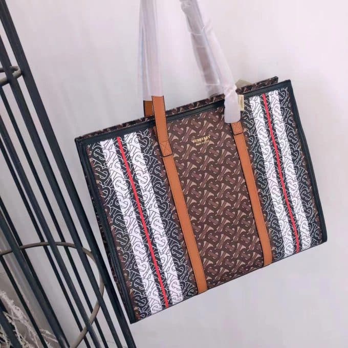 2019新作超売れ筋バーバリー(BURBERRY)☆レディース トートバッグコピー☆効果抜群♪視線を独り占める!! - 画像 (2)