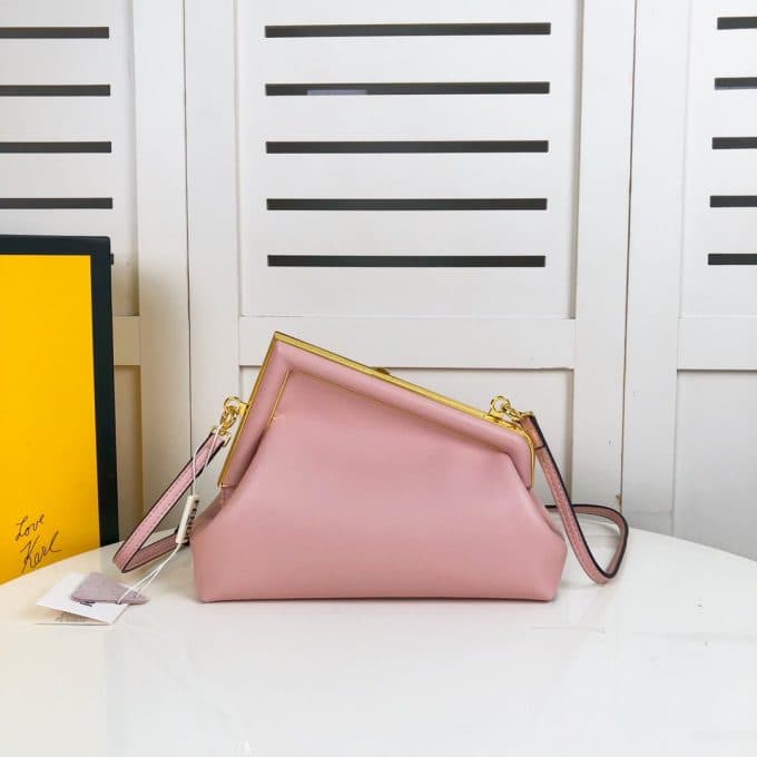 フェンディバッグコピー 定番人気2022新品 FENDI レディース ショルダーバッグ - 画像 (2)