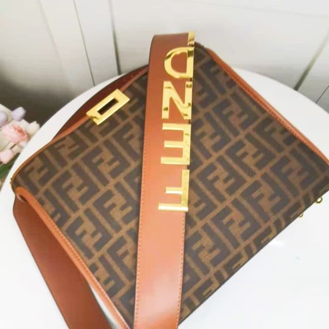 フェンディバッグコピー 2022新品注目度NO.1 FENDI レディース トートバッグ - 画像 (2)