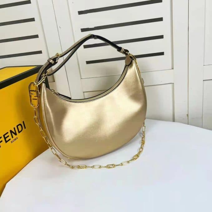フェンディバッグコピー 2022新品注目度NO.1 FENDI レディース ハンドバッグ