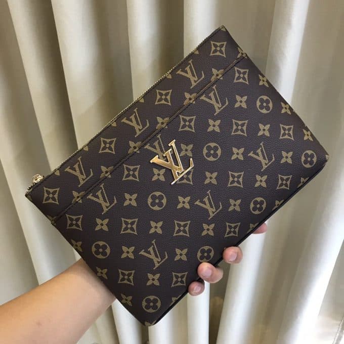 ルイヴィトンバッグコピー 2021新品注目度NO.1 Louis Vuitton メンズ セカンドバッグ