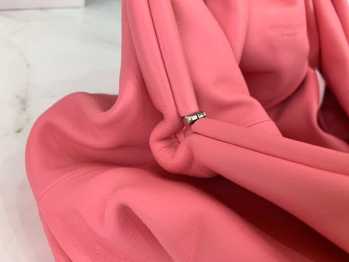 2019人気新作ボッテガヴェネタ(Bottega Veneta)☆レディースセカンドバッグコピー☆どんなアイテムとも相性がいい！絶賛発売中！！ - 画像 (8)