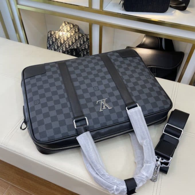 ルイヴィトンバッグコピー 2021新品注目度NO.1 Louis Vuitton メンズ ブリーフケース - 画像 (3)
