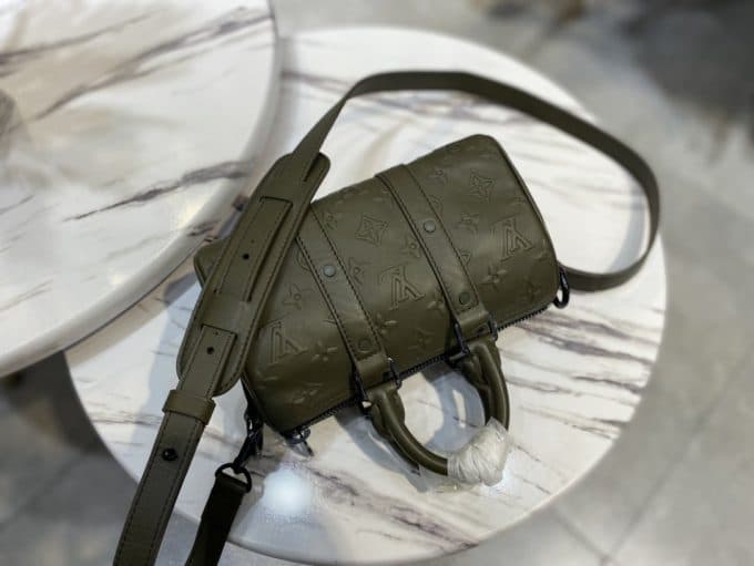人気高級 ルイヴィトンバッグコピー 2021新品注目度NO.1 Louis Vuitton メンズ ハンドバッグ - 画像 (7)