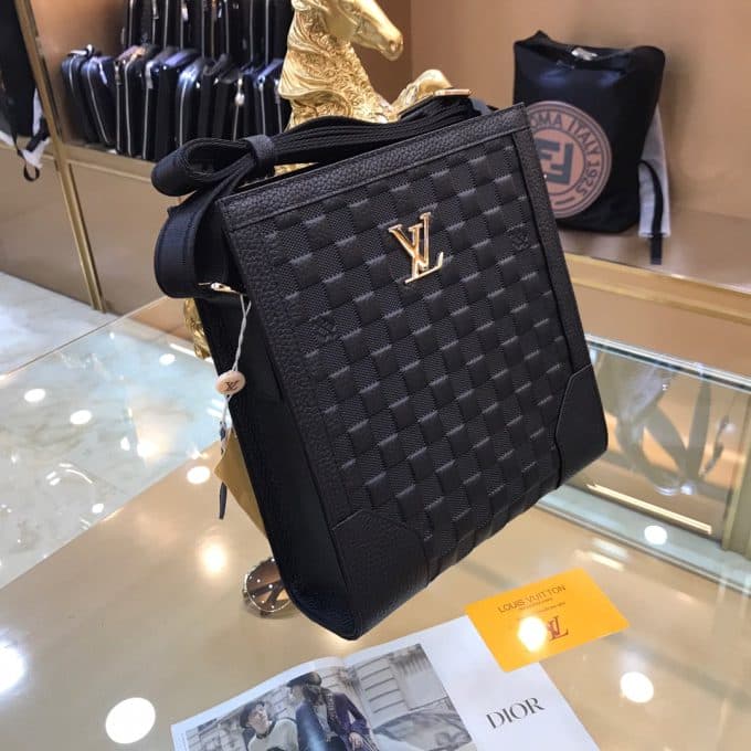 ルイヴィトンバッグコピー 定番人気2021新品 Louis Vuitton メンズ ショルダーバッグ - 画像 (3)