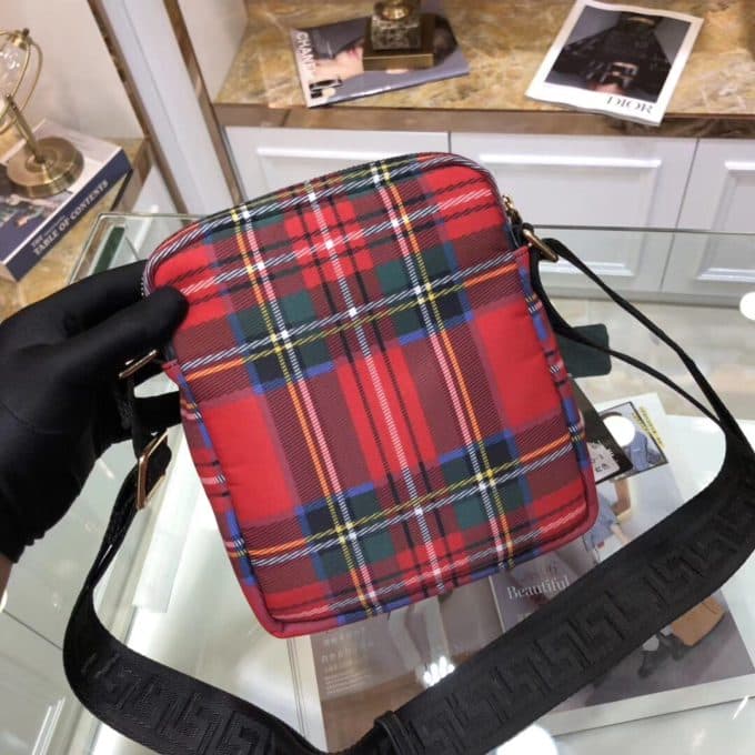 バーバリーバッグコピー 定番人気2021新品 BURBERRY メンズ ショルダーバッグ - 画像 (2)
