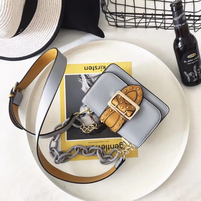2019人気新作バーバリー(BURBERRY)☆レディース ショルダーバッグコピー☆どんなアイテムとも相性がいい！絶賛発売中！！ - 画像 (3)
