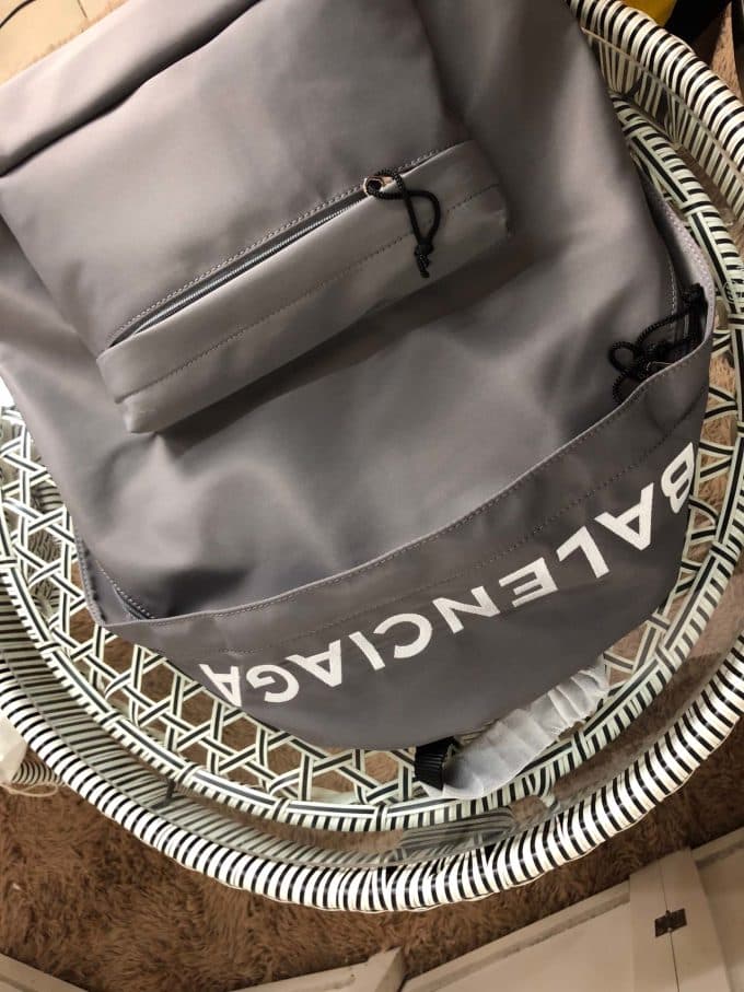 バレンシアガバッグコピー 定番人気2021新品 BALENCIAGA 男女兼用 バックパック - 画像 (7)