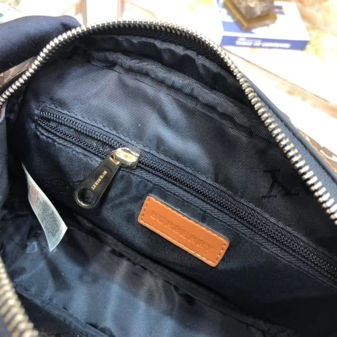 バーバリーバッグコピー 定番人気2021新品 BURBERRY メンズ ショルダーバッグ - 画像 (9)
