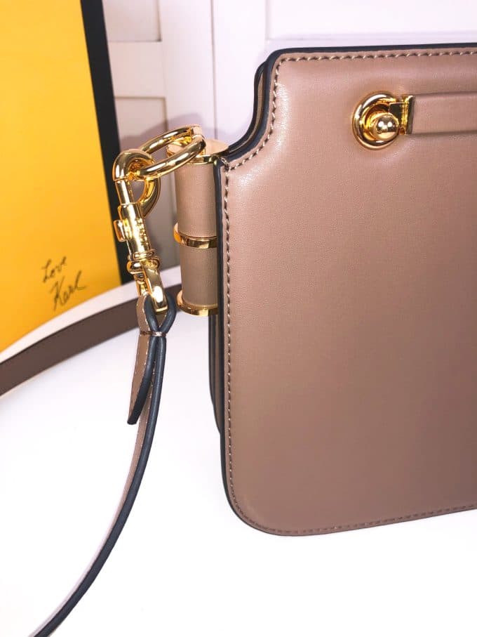 フェンディバッグコピー 定番人気2022新品 FENDI レディース ショルダーバッグ - 画像 (6)
