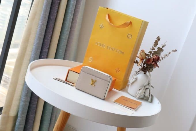 ルイヴィトン財布コピー 2021新品注目度NO.1 Louis Vuitton レディース 財布
