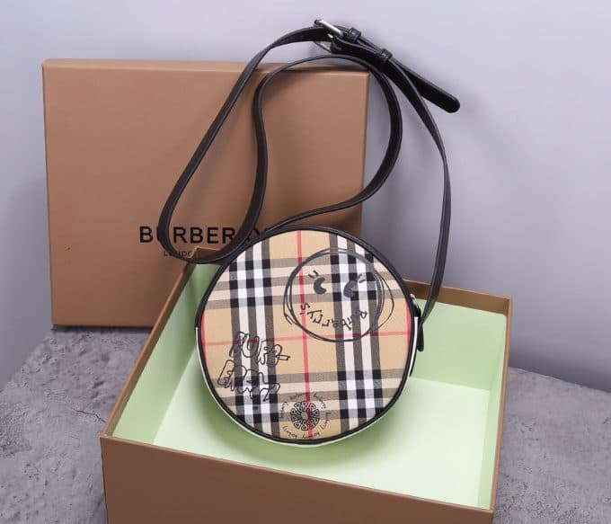バーバリーバッグコピー 大人気2021新品 BURBERRY メンズ ショルダーバッグ