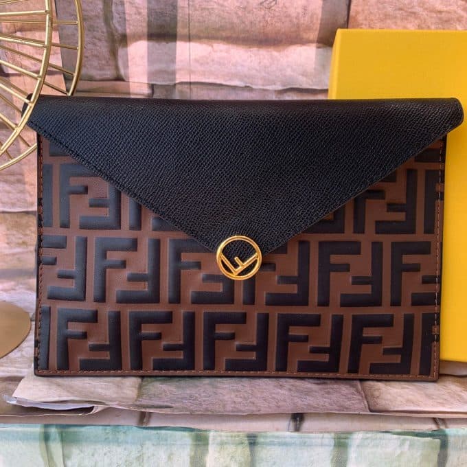 フェンディバッグコピー 2021新品注目度NO.1 FENDI 男女兼用 セカンドバッグ