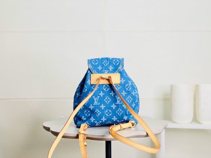 ルイヴィトンバッグコピー 2020新品注目度NO.1 Louis Vuitton 男女兼用 バックパック - 画像 (4)