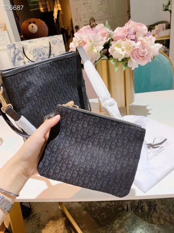 2019秋冬新作☆超売れ筋バーバリー(BURBERRY)☆レディース バケツバッグコピー☆特別価格にて販売!!今一番流行っている人気アイテム!! - 画像 (3)