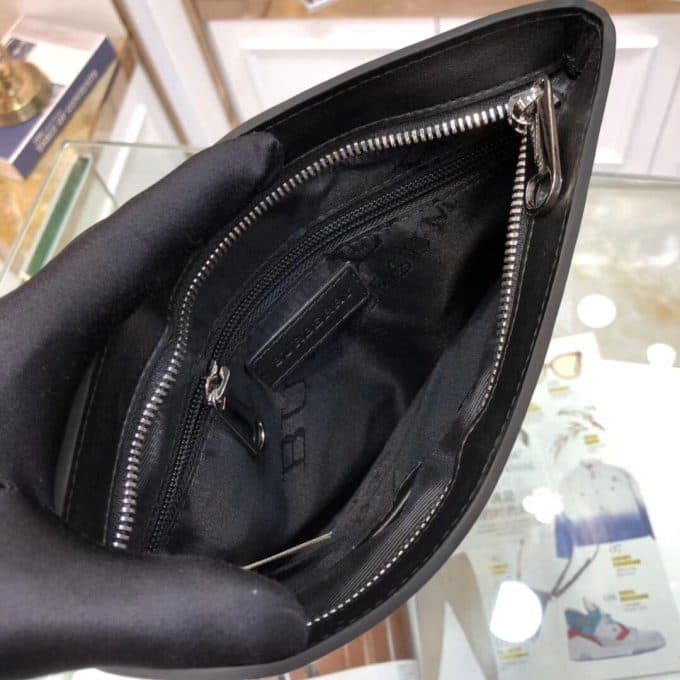 バーバリーバッグコピー 2021新品注目度NO.1 BURBERRY メンズ ショルダーバッグ - 画像 (9)