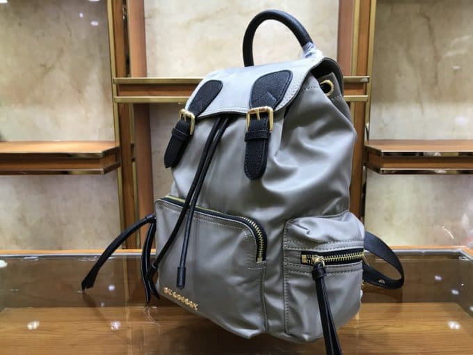 2019秋冬新作☆超売れ筋バーバリー(BURBERRY)☆レディース バックパックコピー☆特別価格にて販売!!今一番流行っている人気アイテム!! - 画像 (4)
