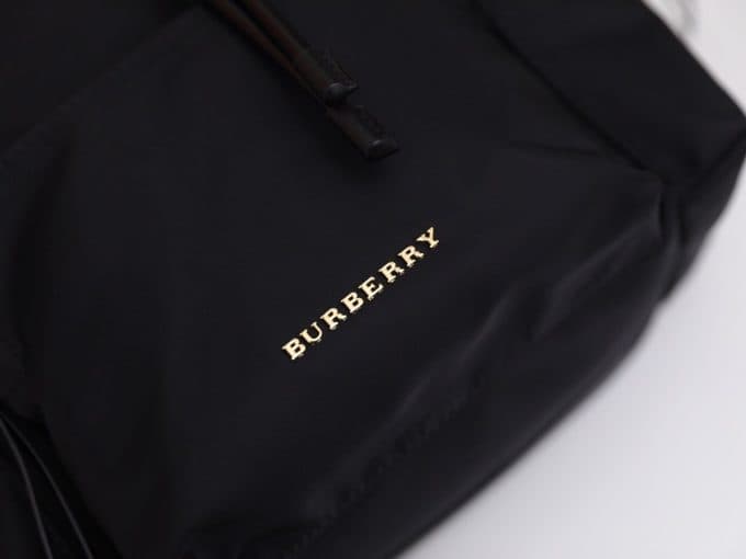 バーバリーバッグコピー 2021新品注目度NO.1 BURBERRY 男女兼用 バックパック - 画像 (8)