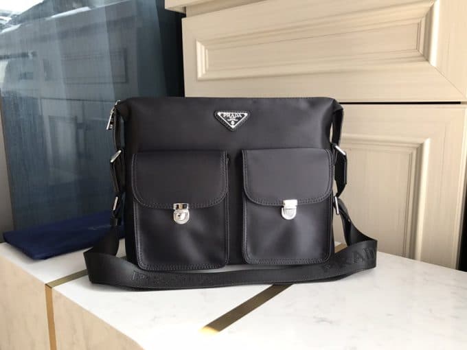 プラダバッグコピー 定番人気2021新品 PRADA メンズ ショルダーバッグ