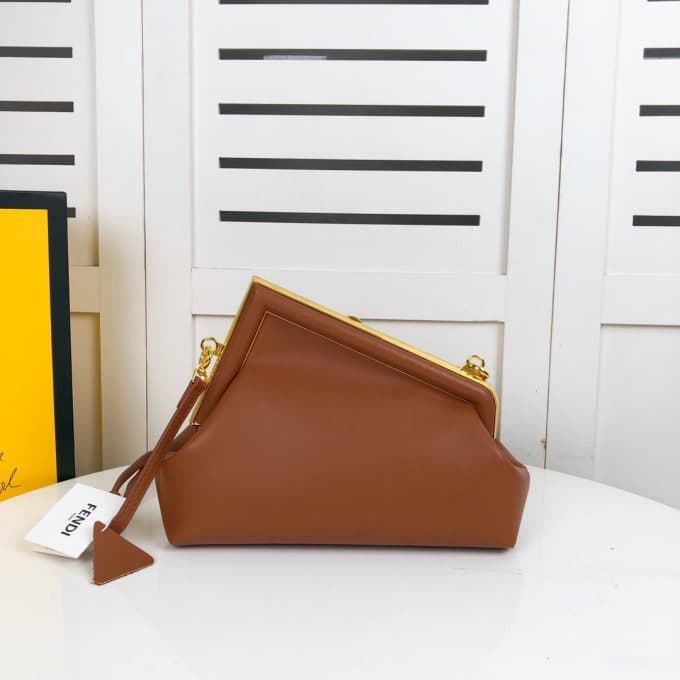 フェンディバッグコピー 定番人気2022新品 FENDI レディース ショルダーバッグ - 画像 (4)