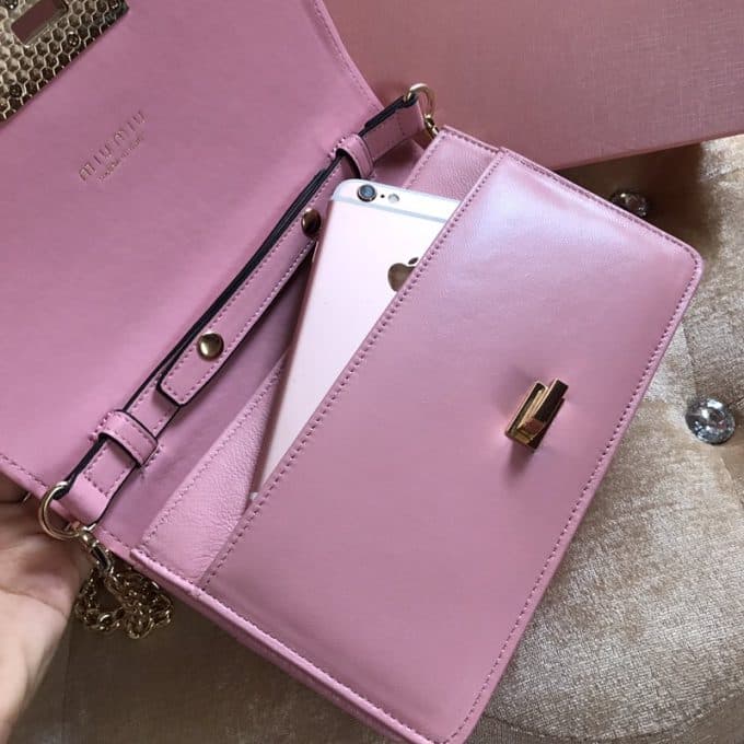 2019秋冬定番商品ミュウミュウ(MIUMIU)☆ ショルダーバッグコピー☆爆発人気商品!数量限定発表★♫♪ - 画像 (8)