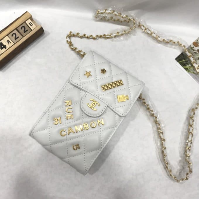 シャネルバッグコピー 2021新品注目度NO.1 CHANEL 男女兼用 携帯 電話 バッグ