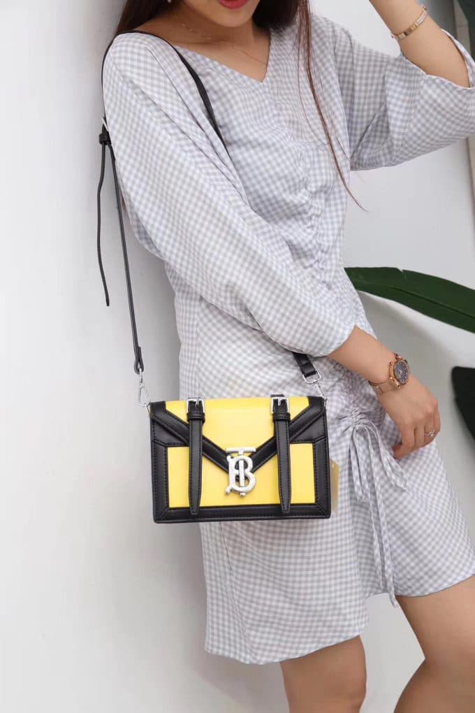 2019秋冬新作☆超売れ筋バーバリー(BURBERRY)☆レディース ショルダーバッグコピー☆特別価格にて販売!!今一番流行っている人気アイテム!! - 画像 (4)