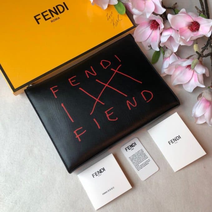 フェンディバッグコピー 2021新品注目度NO.1 FENDI メンズ セカンドバッグ