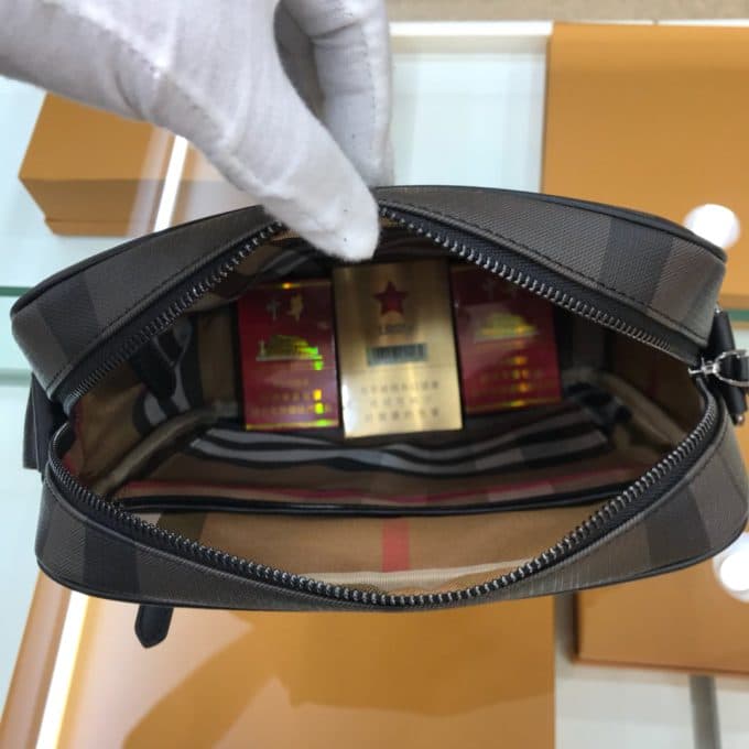 バーバリーバッグコピー 2021新品注目度NO.1 BURBERRY メンズ ショルダーバッグ - 画像 (8)