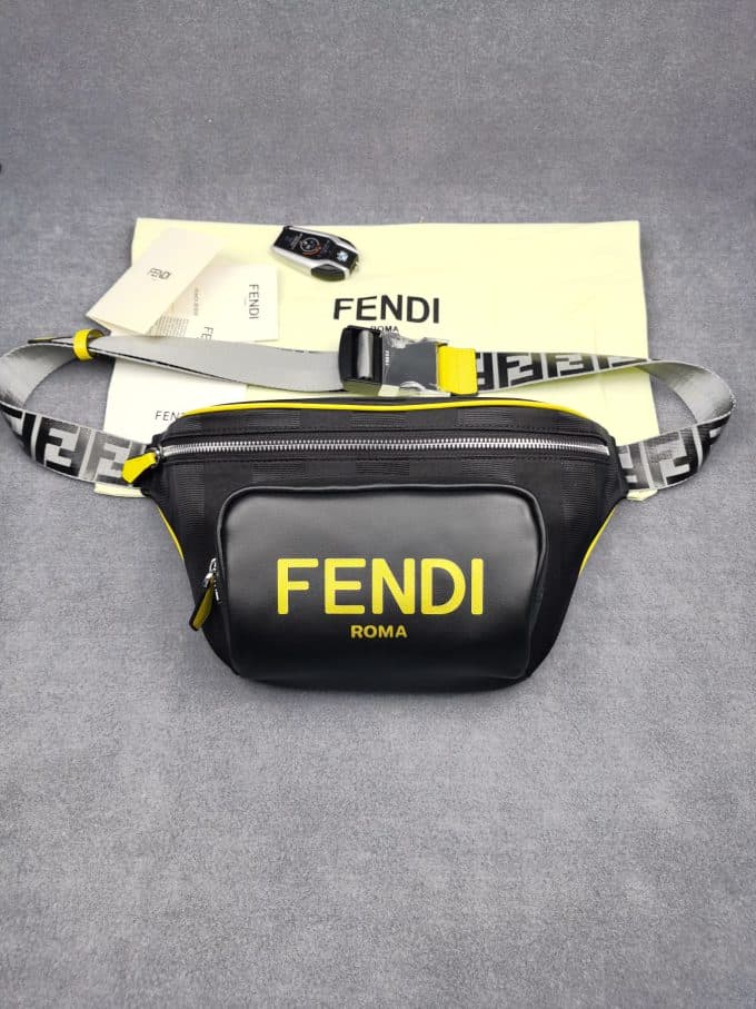 フェンディバッグコピー 大人気2021新品 FENDI メンズ ボディバッグ