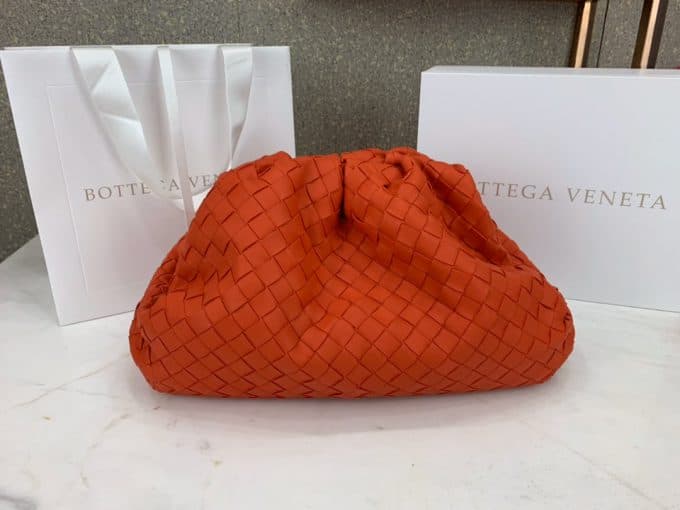 2019人気新作ボッテガヴェネタ(Bottega Veneta)☆レディースセカンドバッグコピー☆どんなアイテムとも相性がいい！絶賛発売中！！