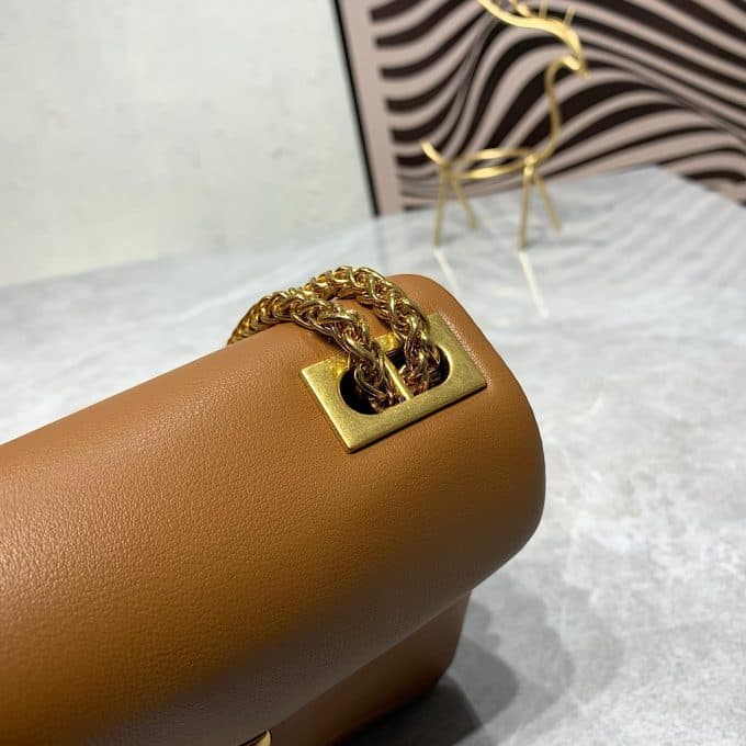 ヴァレンティノバッグコピー 定番人気2022新品 Valentino レディース ショルダーバッグ - 画像 (5)