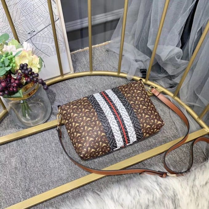 2019新作超売れ筋バーバリー(BURBERRY)☆レディース ハンドバックコピー☆効果抜群♪視線を独り占める!! - 画像 (8)