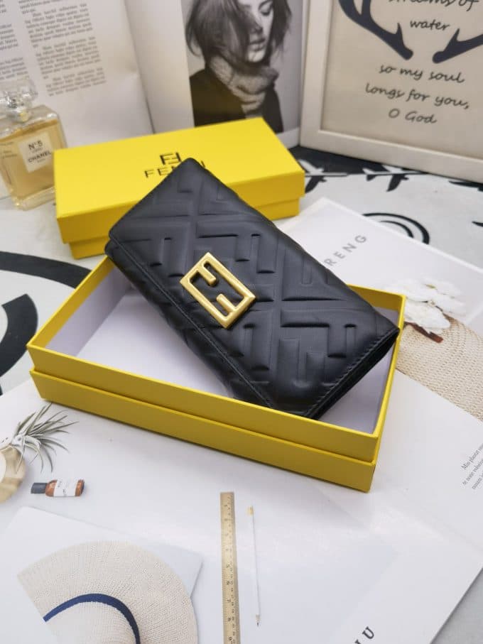 フェンディ財布コピー 2021新品注目度NO.1 FENDI レディース 長財布