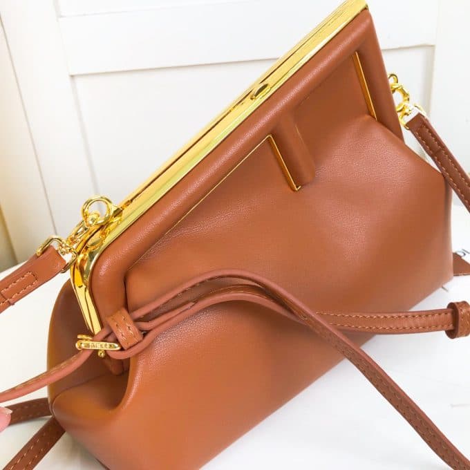 フェンディバッグコピー 定番人気2022新品 FENDI レディース ショルダーバッグ - 画像 (3)