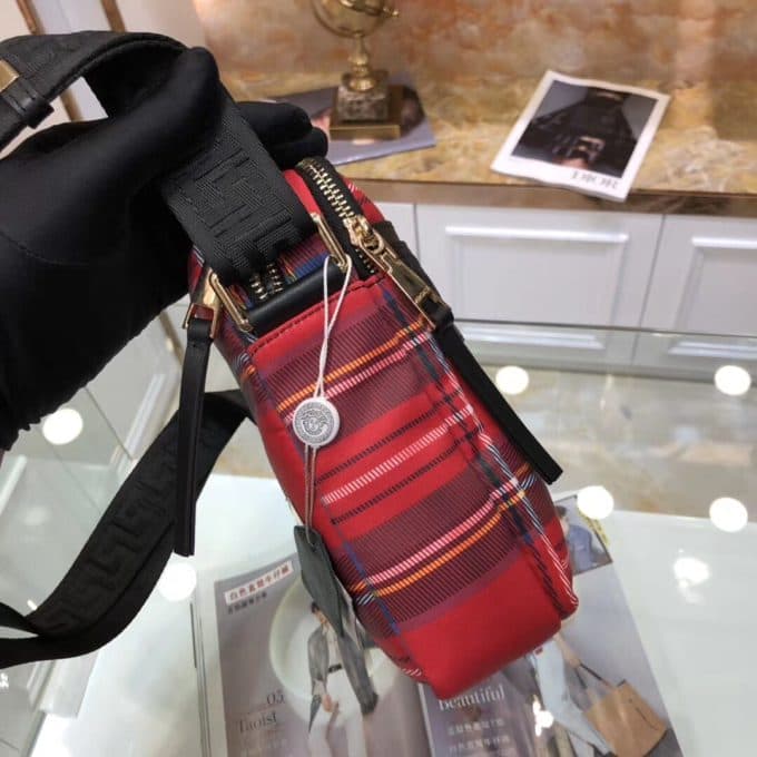 バーバリーバッグコピー 定番人気2021新品 BURBERRY メンズ ショルダーバッグ - 画像 (6)