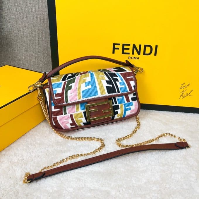 フェンディバッグコピー 定番人気2022新品 FENDI レディース ショルダーバッグ