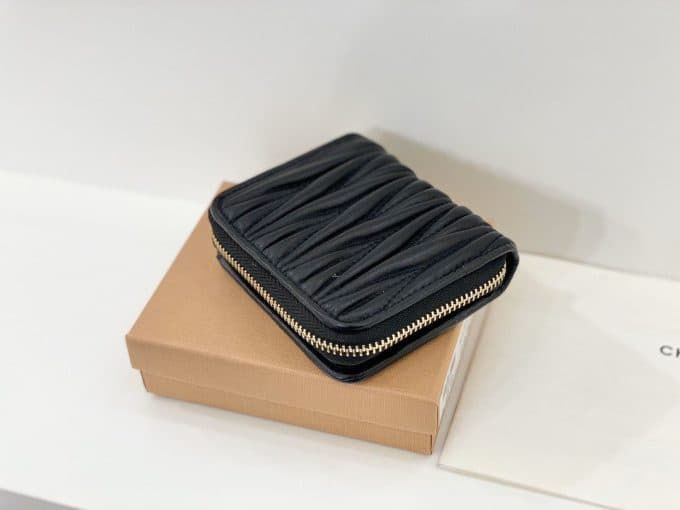 ミュウミュウ財布コピー 2021新品注目度NO.1 MIUMIU レディース 財布 - 画像 (4)