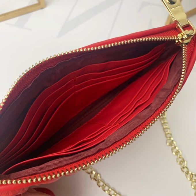 2019新作超売れ筋ミュウミュウ(MIUMIU)☆ ショルダーバッグコピー☆効果抜群♪視線を独り占める!! - 画像 (8)
