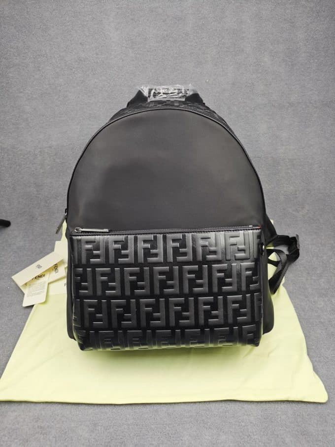 フェンディバッグコピー 定番人気2021新品 FENDI 男女兼用 バックパック
