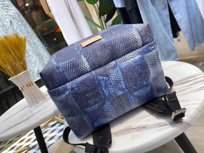 人気高級 ルイヴィトンバッグコピー 定番人気2021新品 Louis Vuitton メンズ バックパック - 画像 (4)