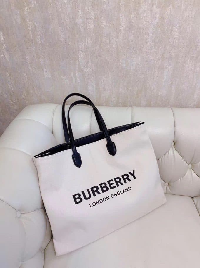 2019秋冬定番商品バーバリー(BURBERRY)☆レディース トートバッグコピー☆爆発人気商品!数量限定発表★♫♪ - 画像 (6)