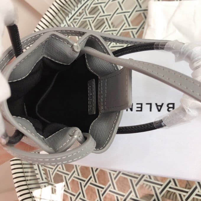 高品質 バレンシアガバッグコピー 2021新品注目度NO.1 BALENCIAGA 男女兼用 ショルダーバッグ - 画像 (8)