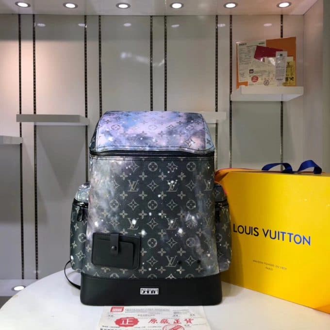 ルイヴィトンバッグコピー 大人気2020新品 Louis Vuitton 男女兼用 バックパック