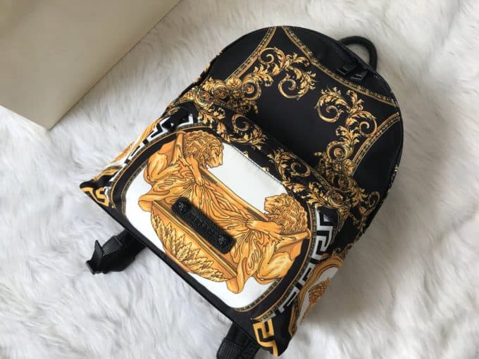 ヴェルサーチェバッグコピー 2021新品注目度NO.1 VERSACE メンズ バックパック - 画像 (4)